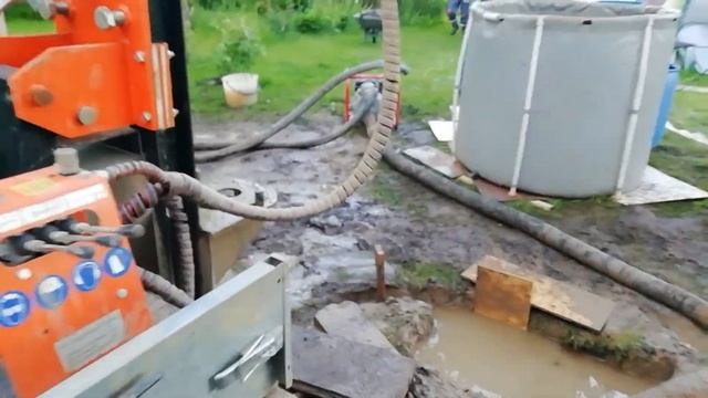 Скважина в яблонево-грушёвом саду     #поискводы