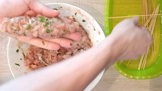 Сочный люля-кебаб из курицы в духовке