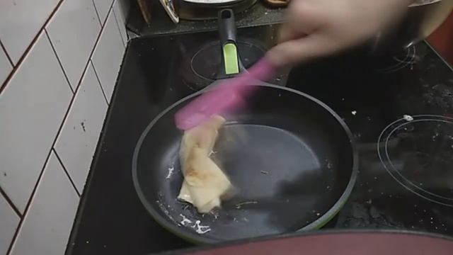 Как правильно переворачивать блины смотреть онлайн