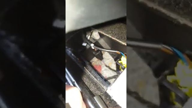 Turn off seat belt warning (easy & free) on vw Golf 5 & 6! смотреть онлайн