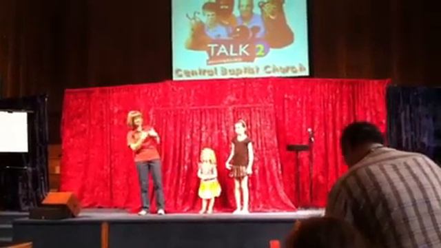 Shelby helping out at 2Talk42 Ministries puppet show смотреть онлайн