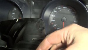 снятие руля сеат ибица.