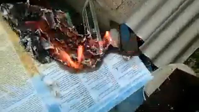 СПАЛИЛ СВОЙ ДНЕВНИК || МОЙ КОТ. смотреть онлайн