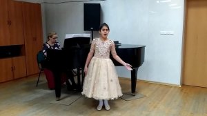 Обработка М. Красева. Русская народная песня «Не будите меня, молоду…». Поёт Алина Дарбинян