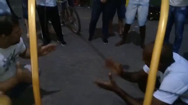 Roda da feira de Camaragibe Pernambuco contra Mestre mestre Leão смотреть онлайн