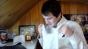 2 Girls 1 Cup Reaction
