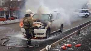 Пожарники приехали без воды! МАШИНА СГОРЕЛА