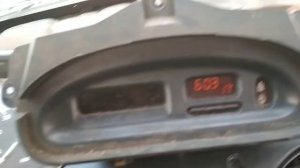 Рено Меган замена лампочки в часах