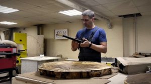 Журнальный стол из спила капового тополя