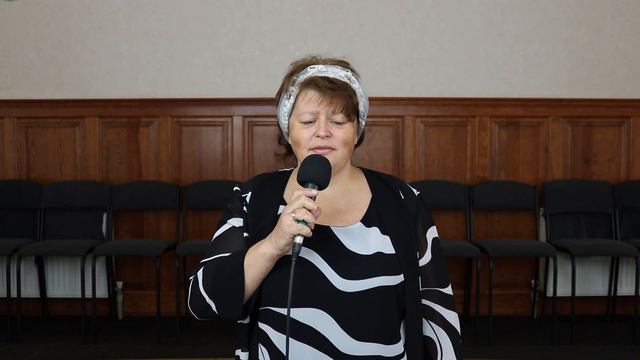 Христианское стихотворение "Люди нас обманывали часто" - Марчук Лилия смотреть онлайн