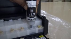 Epson L805 распаковка и заправка принтера
