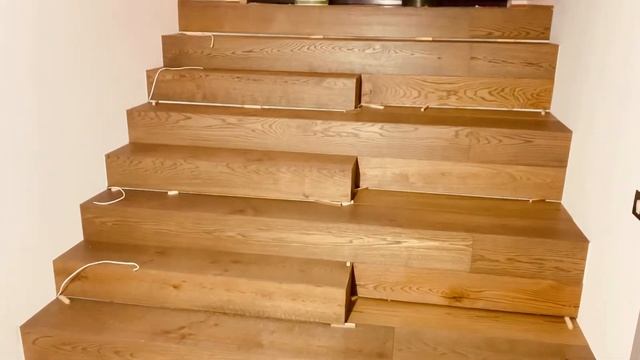 Scara din beton placata cu parchet stratificat смотреть онлайн