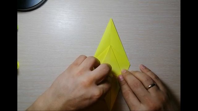 как сделать попугая из бумаги;origami Parrot