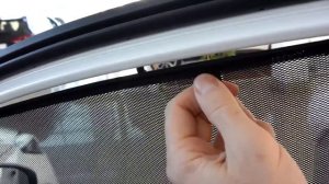 Установка каркасных автошторок на клипсах.