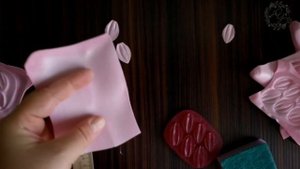 Брошь георгина из фоамирана. 1 часть