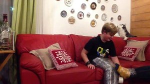 Как правильно клеить скотч ?