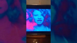 Поплакала и снов фиалка росцвела