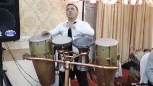 "гр.Гисмет" Чина на свадьбе зажигательно играет на барабанах.
