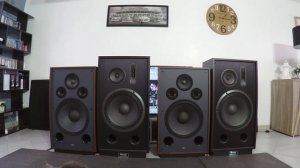 Eltax PWR 1959 (Win ?) Vs Magnat Transpuls 1500 on Quartet Contrebasse Batterie Piano Saxophone ???