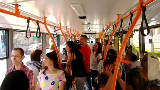 Первый троллейбус на аэропорт смотреть онлайн