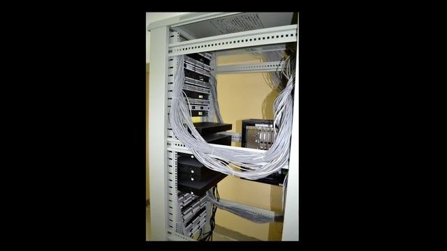 СКС: телекоммуникационый шкаф в офисном здании г. Екатеринбурга.