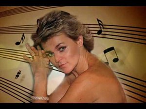Лена Валенска. ЛЕТИ.