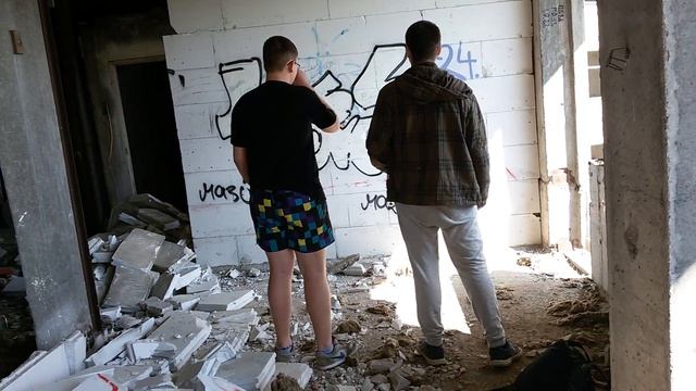 Снос стены смотреть онлайн