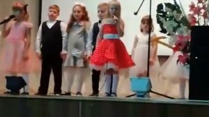 Наступает праздник наших мам