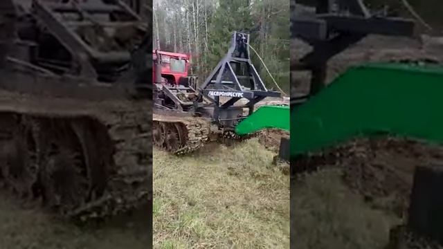 Плуг ПЛП-135 с устройством НУ-135 (ТДТ-55, ТТ-4) смотреть онлайн