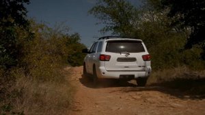 ?Новый внедорожник Toyota Sequoia 2021: видеообзор, интерьер и экстерьер, ходовые испытания