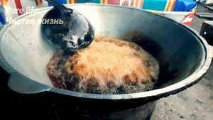 Узбекская уличная еда / Большой продовольстевнный рынок в Самарканде / УРГУТ Базар