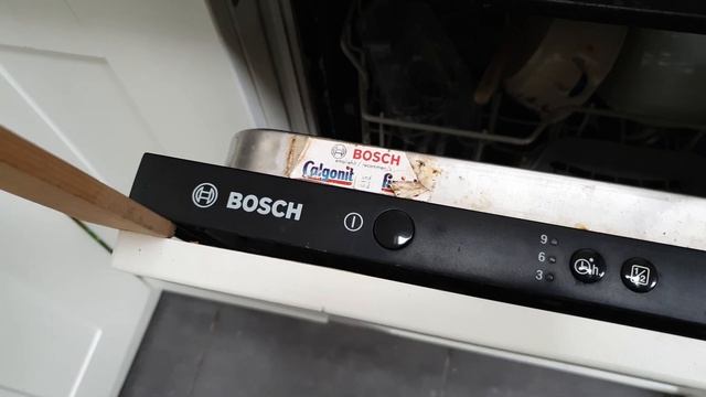 How to Remove the Door from a Bosch Integrated Dishwasher смотреть онлайн