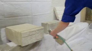Нанесение краски "Жидкий гранит"