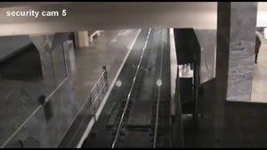 Метро Полежаевская поезд призрак,в москве засняли поезд призрак реальное видео