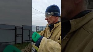 Как я режу профильный лист на вальмовую крышу.