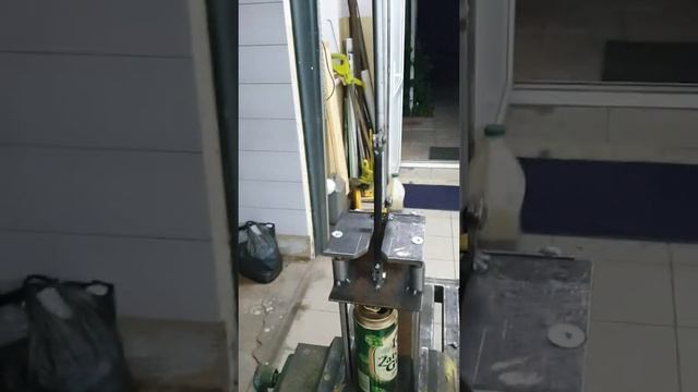 пресс для банок смотреть онлайн