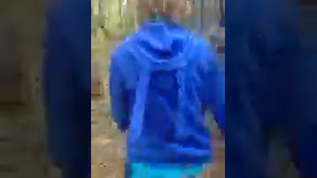 даша ест глину) смотреть онлайн