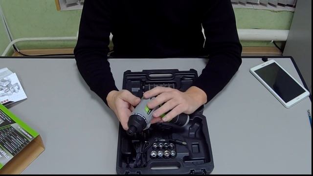 Интерскол ОА-3.6Ф. Аккумуляторная отвертка. Обзор и распаковка смотреть онлайн