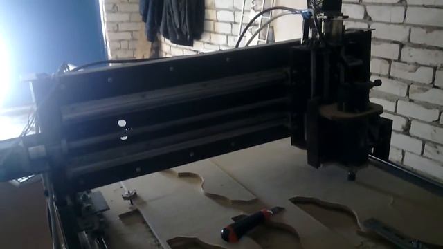 Вырезаем вешалку для разделочных досок смотреть онлайн