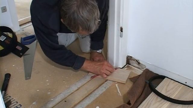 GOLVLÄGGARE 1 LÄGGA NYTT GOLV 1 GOLVLÄGGARE смотреть онлайн