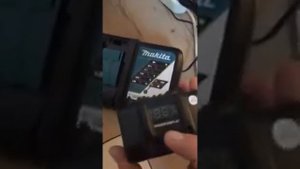 Аккумулятор для 18 вольтовых макит с алиэкспресс после 6 зарядке приказал долго жить. В комментарии