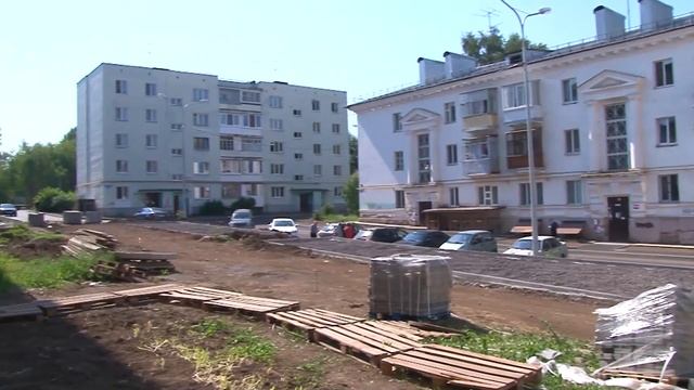 Реконструкция двора продолжается