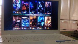 Notebook Samsung essentials 15,6 FULL HD, I3. Game Play League of Legends