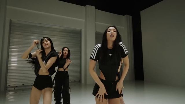 BLACKPINK - ‘Shut Down’ DANCE PERFORMANCE VIDEO