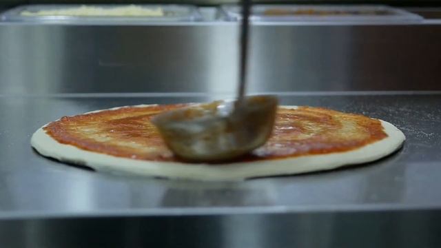 Съемка производственного процесса (Пицца) смотреть онлайн