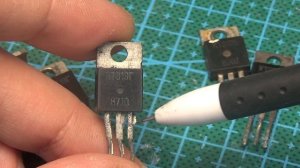 Странный транзистор - сделано в СССР