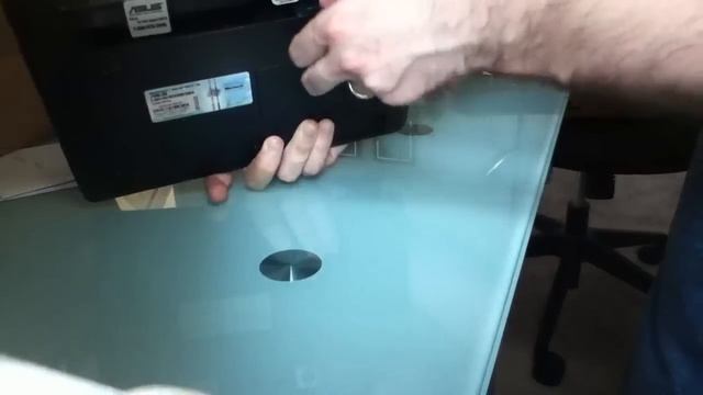 Asus Eee PC 1015PED unboxing смотреть онлайн