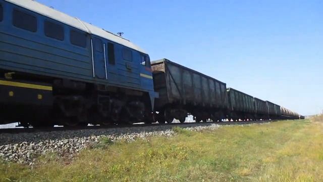 "И снова смертник" Тепловоз 3М62У-0101 с грузовым поездом