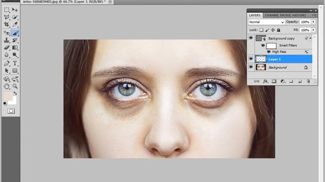 Removing Dark Circles In Photoshop CS5 Tutorial смотреть онлайн