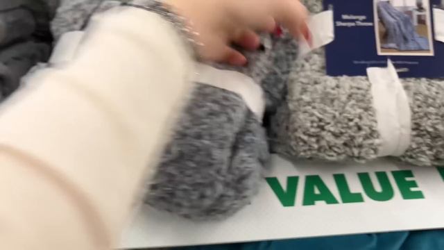 NEW HUGE DOLLAR TREE PLUS EXTRAVAGANZA - I CANT BELIEVE WHAT I SAW TODAY !!!